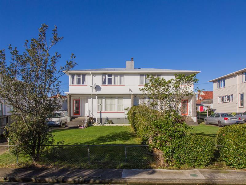 4 Takatimu Way, Johnsonville, Wellington - Carousel 1
