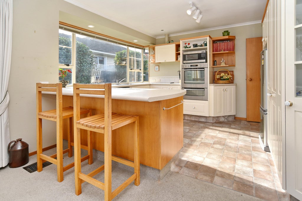 2 Munro Street, Redwood, Christchurch - Carousel 2