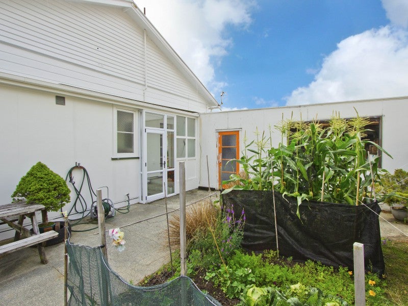 1/64 Pretoria Street, Hutt Central, Lower Hutt - Carousel 15
