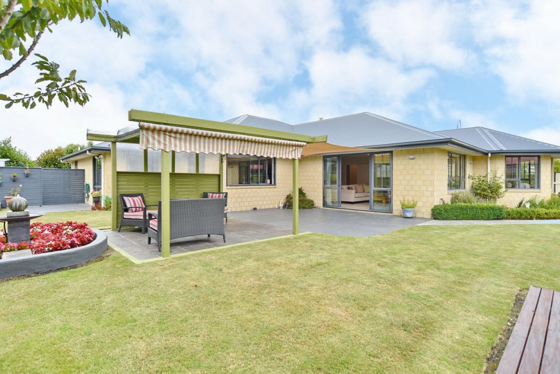 40 Coolspring Way, Redwood, Christchurch - Carousel 20