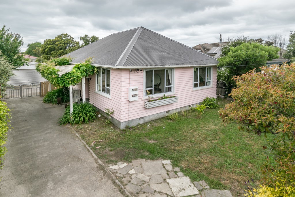 213 Breezes Road, Aranui, Christchurch - Carousel 1