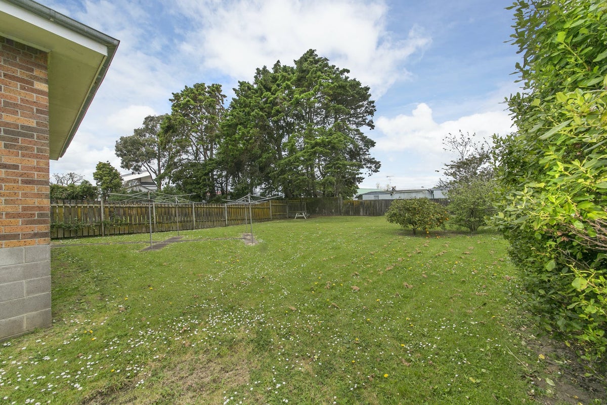 2/24 Alcock Street, Mount Wellington, Auckland - Carousel 9