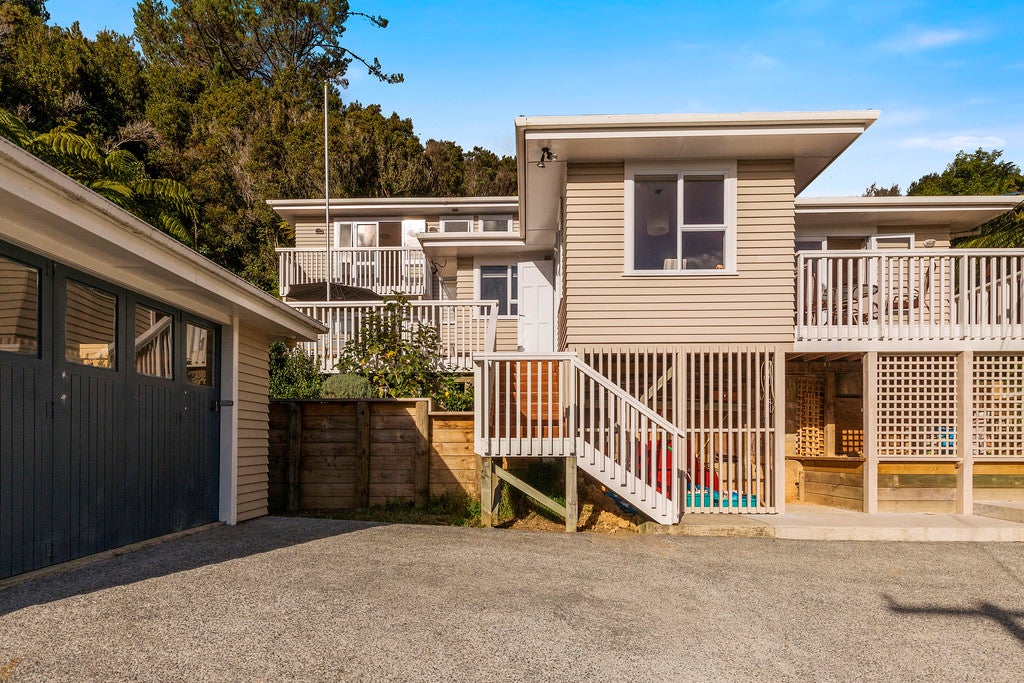 111 Horoeka Street, Stokes Valley, Lower Hutt - Carousel 20