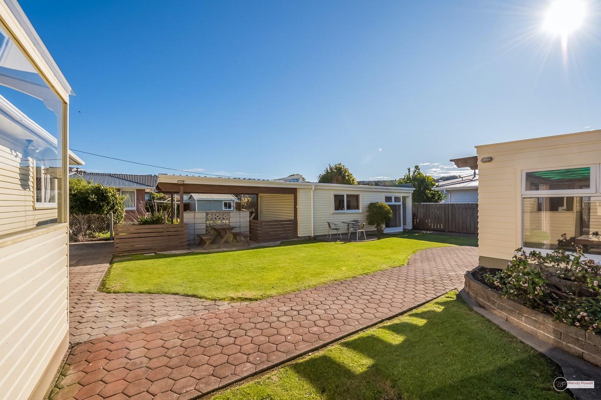 22 Frederick Street, Avalon, Lower Hutt - Carousel 14