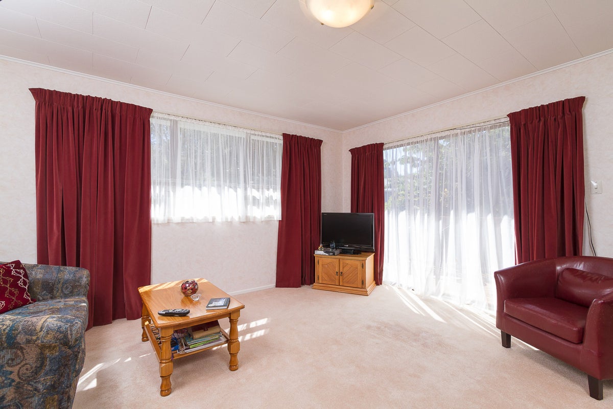 16A Raukawa Street, Stokes Valley, Lower Hutt - Carousel 2