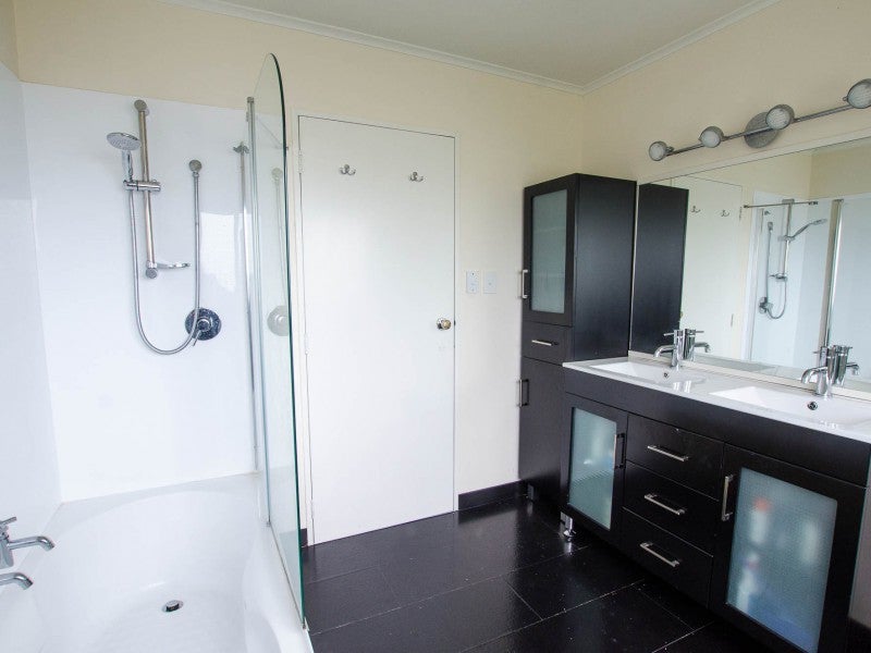46 Rewarewa Crescent, Waikanae - Carousel 20
