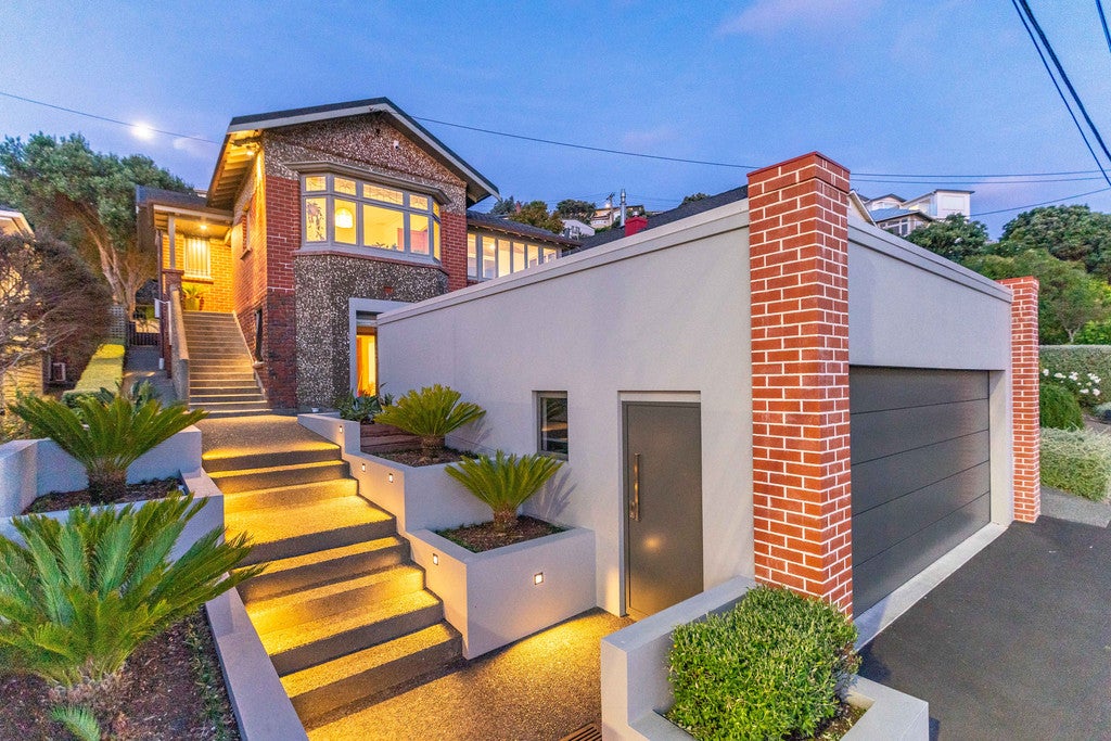 545 Broadway, Miramar, Wellington - Carousel 1