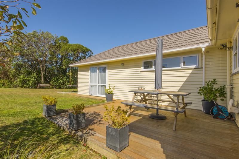 23 Davidson Crescent, Tawa, Wellington - Carousel 2