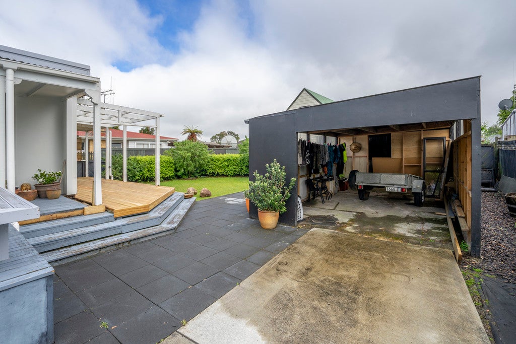 19 James Street, Hamilton East, Hamilton - Carousel 26