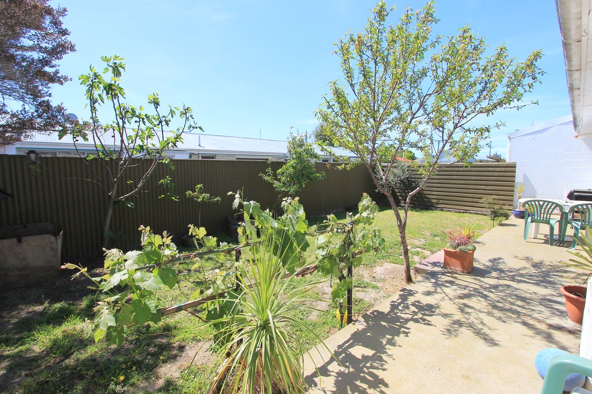 8B Eltham RD, Blenheim, BLENHEIM - Carousel 1