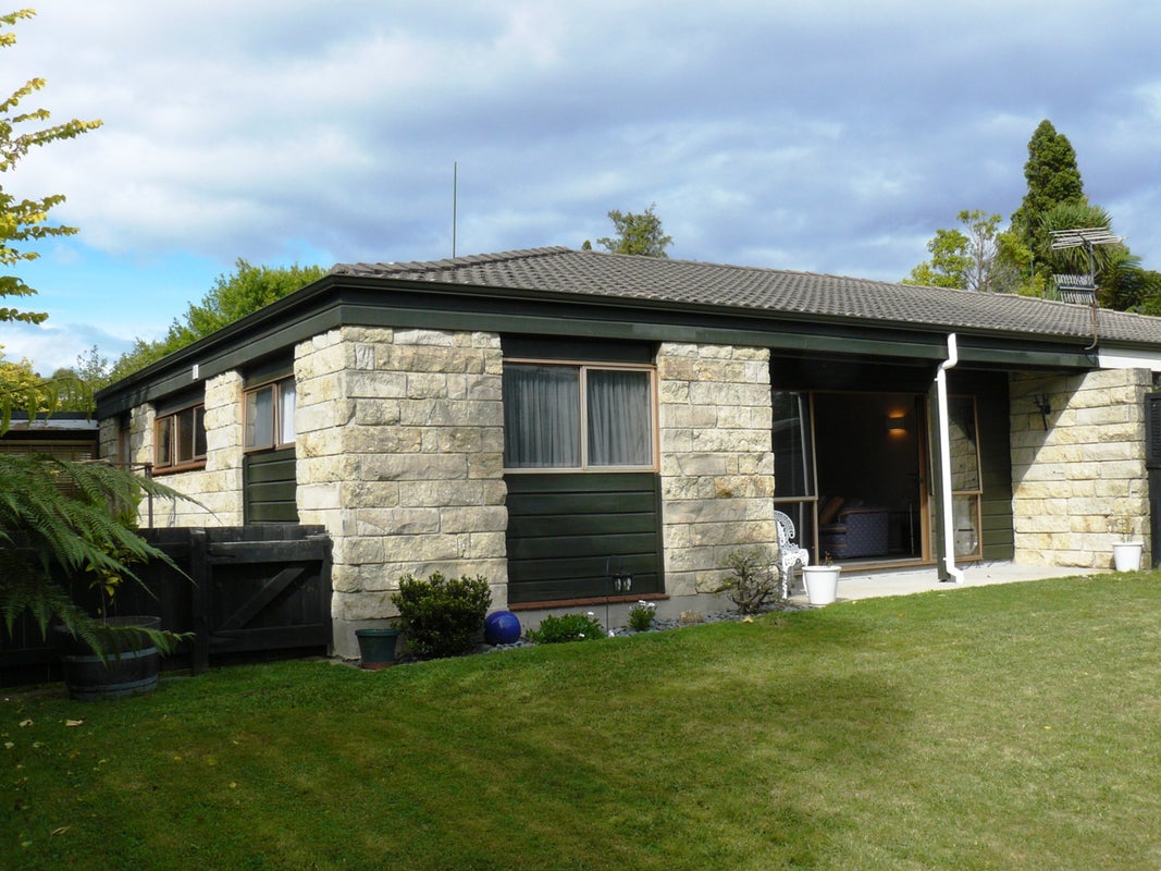 2A Willmott Place, Springfield, Rotorua - Carousel 1