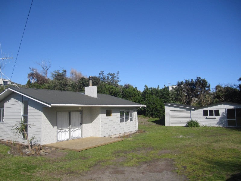 57 Tasman Road, Otaki Beach, Otaki - Carousel 1