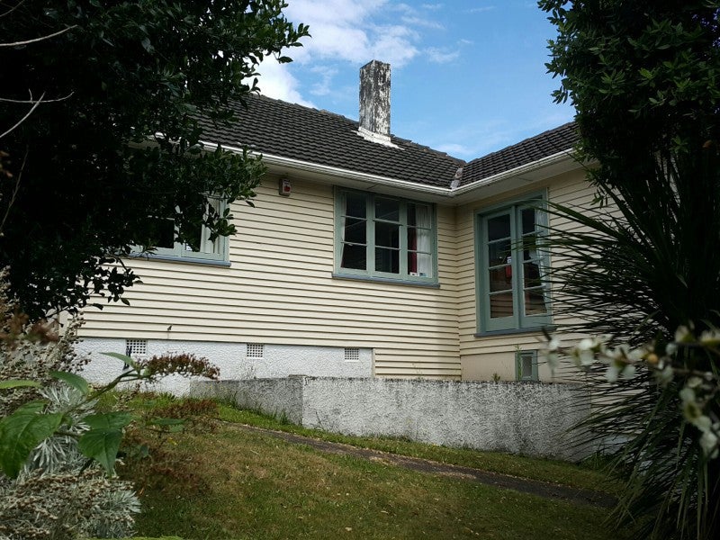 14 Gear Terrace, Ranui, Porirua - Carousel 1