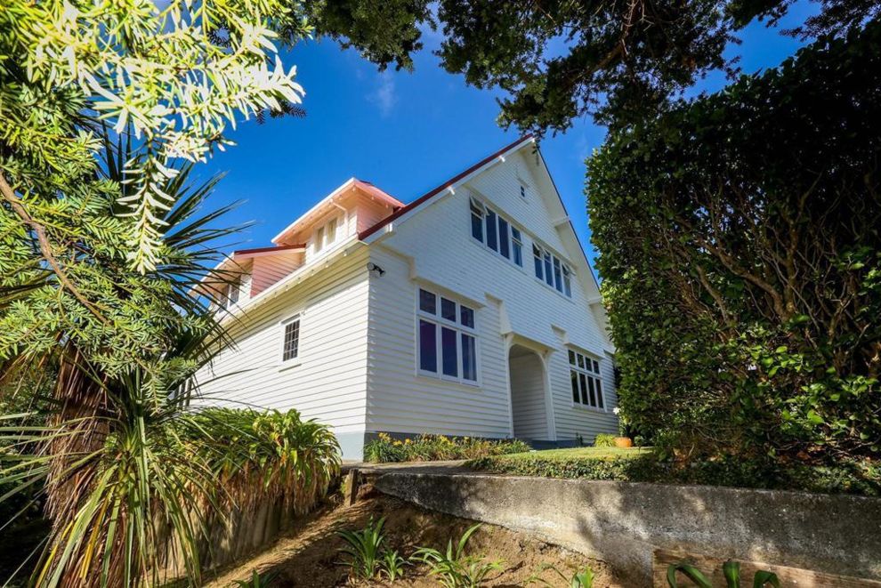103 Gover Street, New Plymouth, New Plymouth - Carousel 1