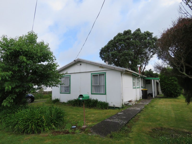 13 Coates Street, Westport, Westport - Carousel 1