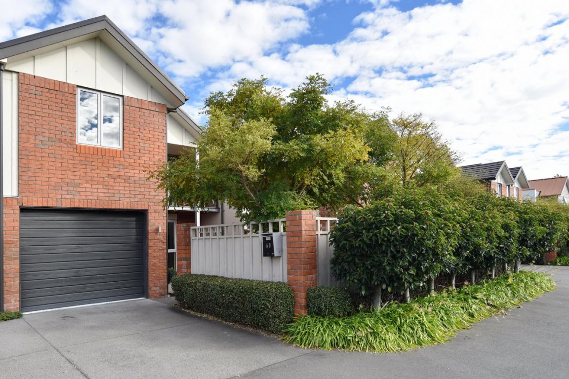 6D Henley Green, Northwood, Christchurch - Carousel 1
