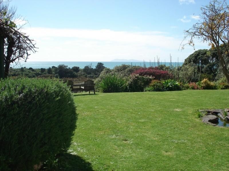 33 Pohutukawa Drive, Athenree, Katikati - Carousel 2