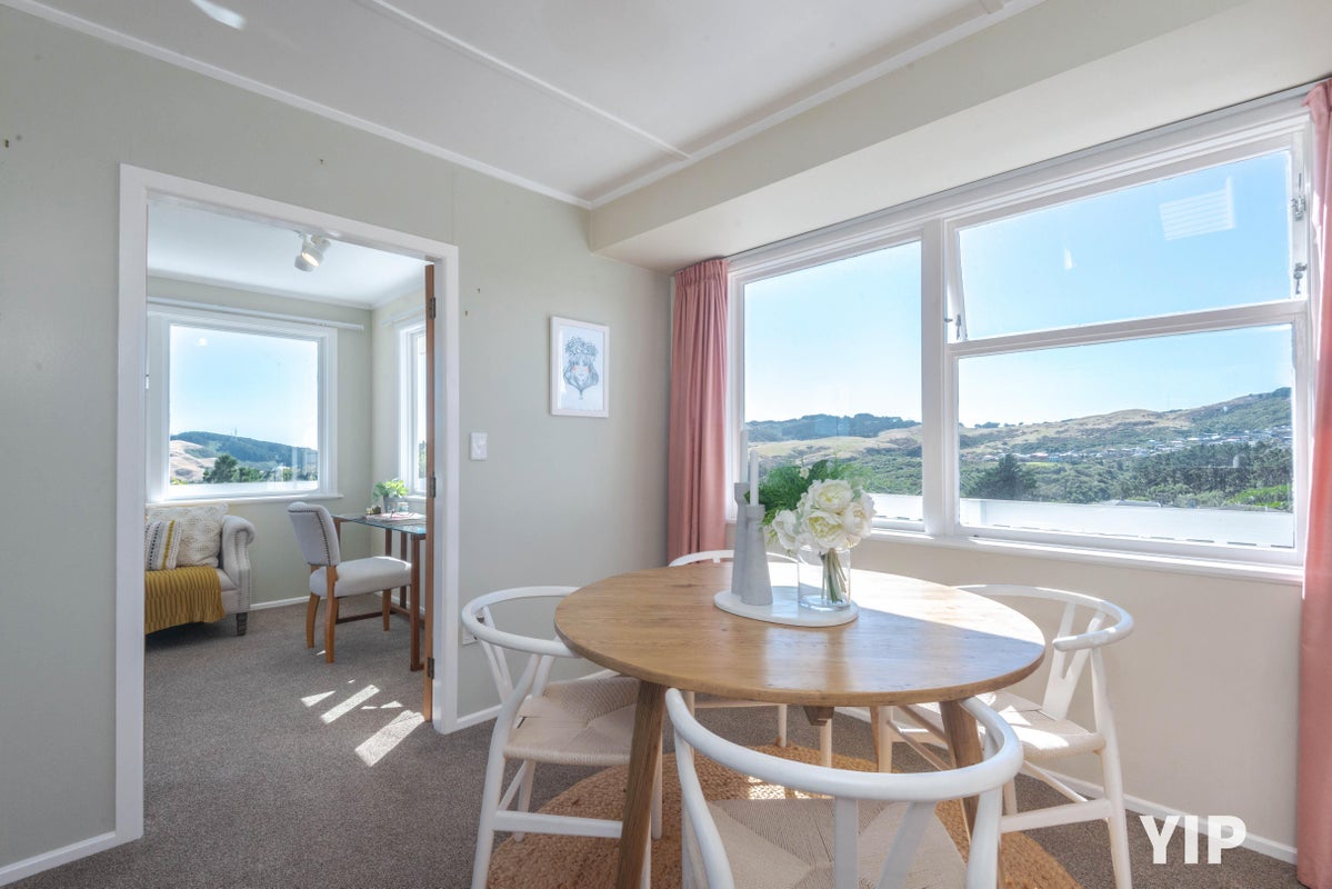 18 Jane Grove, Paparangi, Wellington - Carousel 2