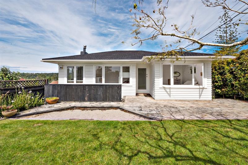 37A Salisbury Road, Birkdale, Auckland - Carousel 1