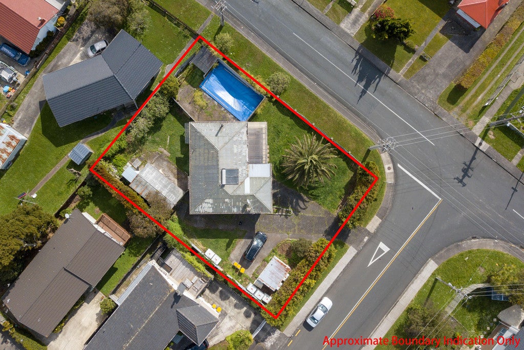18 Phelps Place, Glendene, Auckland - Carousel 2