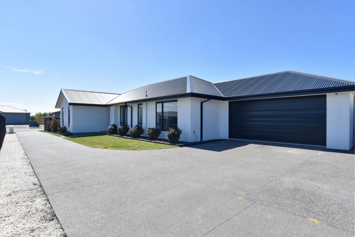 11 Flaxon Place, Burwood, Christchurch - Carousel 1