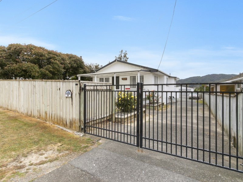 26 Castlerea Street, Wainuiomata, Lower Hutt - Carousel 16