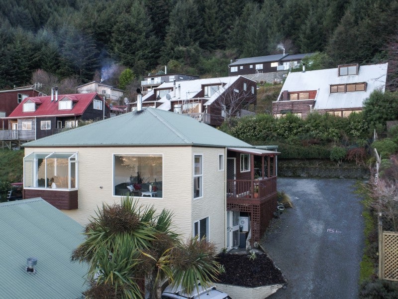 15B Wye Place, Fernhill, Queenstown - Carousel 1
