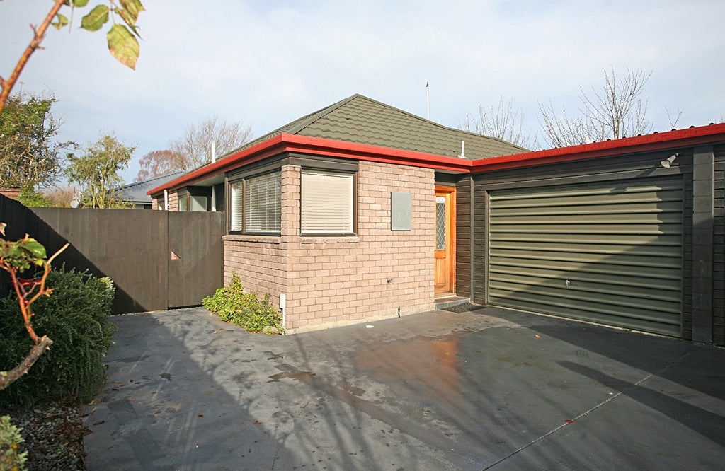 2/2B Hendon Street, Edgeware, Christchurch - Carousel 1