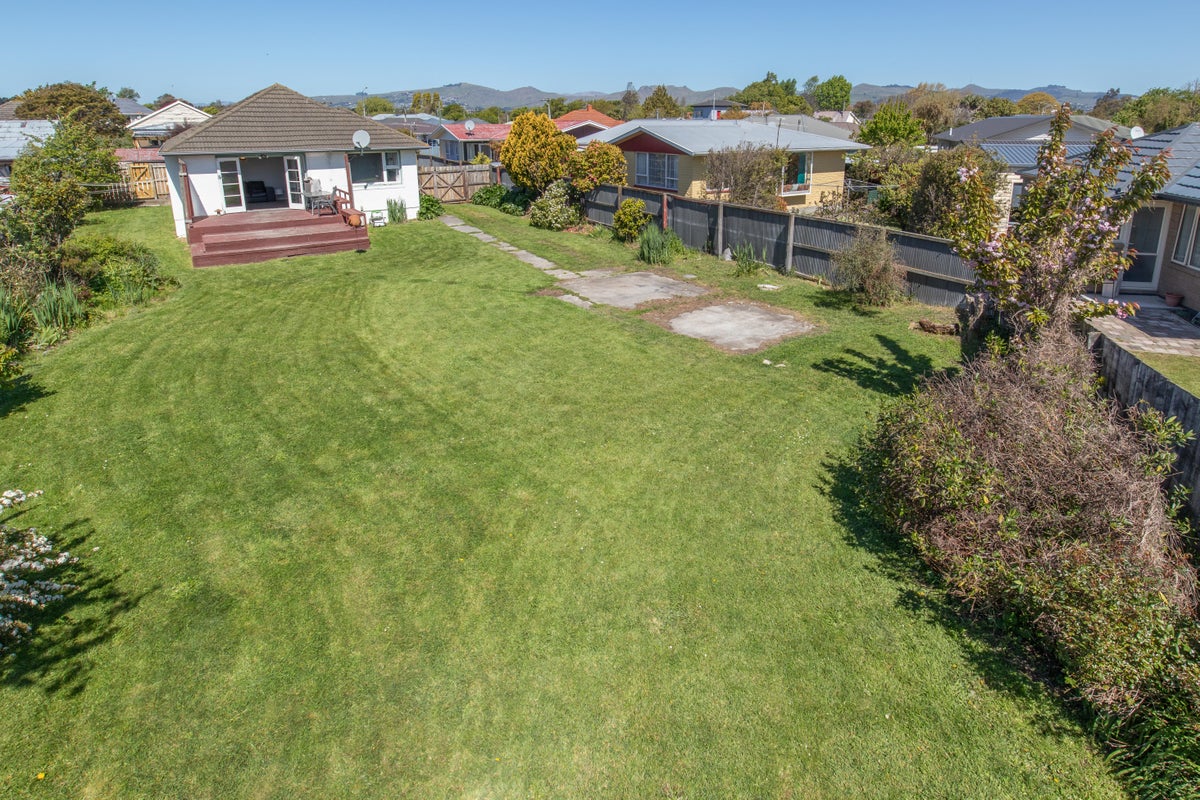 31 Wainoni Road, Wainoni, Christchurch - Carousel 1