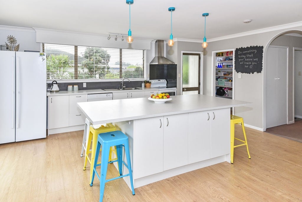 84 Wharf Road, Pukekohe - Carousel 2