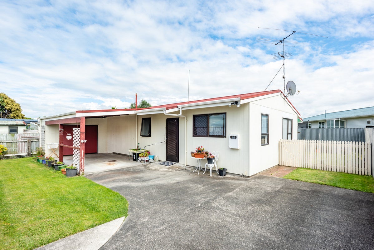 3 Grafton Road, Te Hapara, Gisborne - Carousel 1