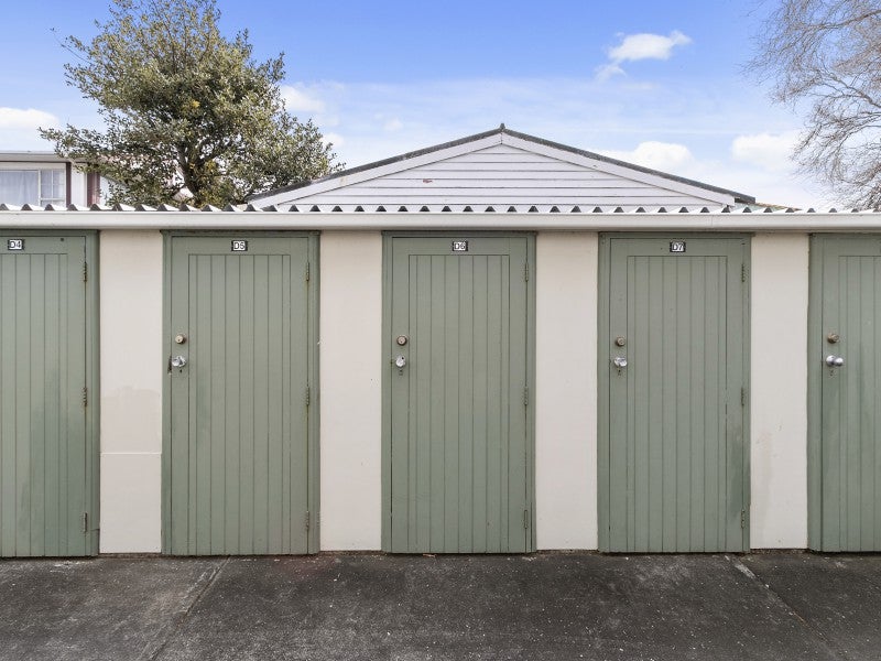 6/19 Britannia Street, Petone, Lower Hutt - Carousel 14