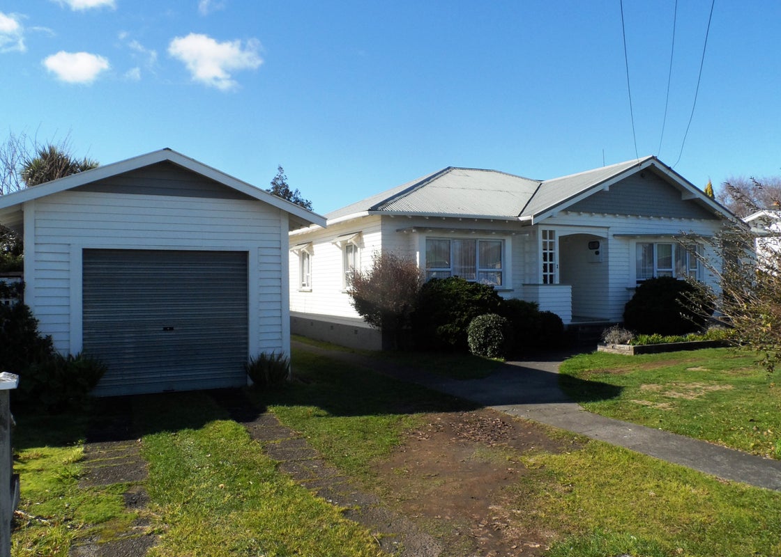1 Richmond Street, Whanganui East, Whanganui - Carousel 2
