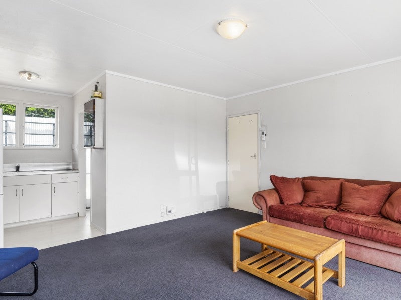 16 Carlisle Street, Greerton, Tauranga - Carousel 2