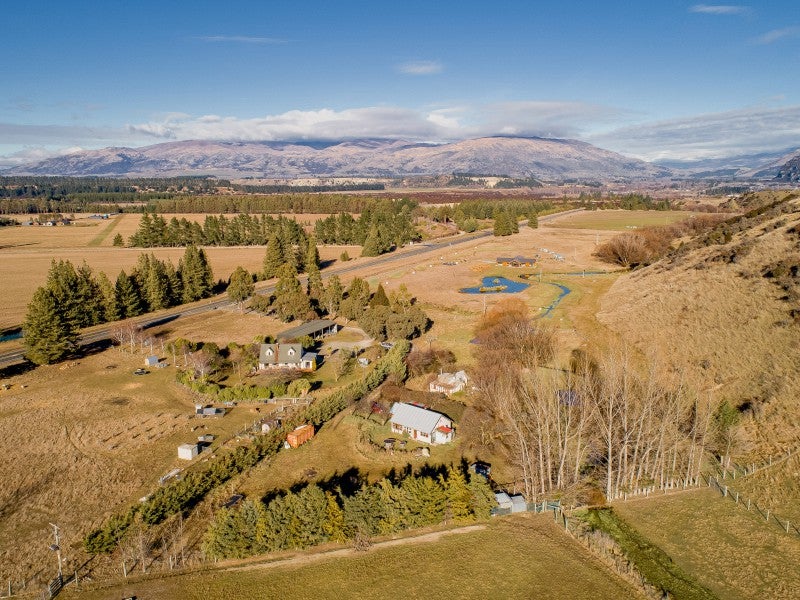 645 Lake Hawea-Albert Road, Albert Town, Wanaka - Carousel 1
