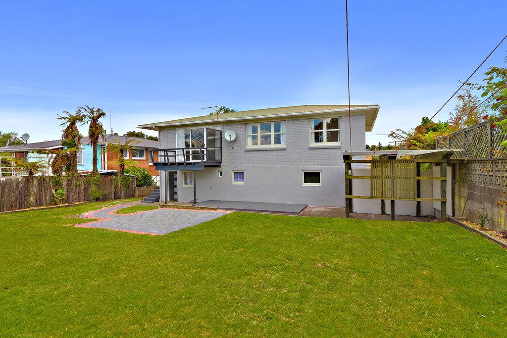 11 Carlton Street, Glenholme, Rotorua - Carousel 2