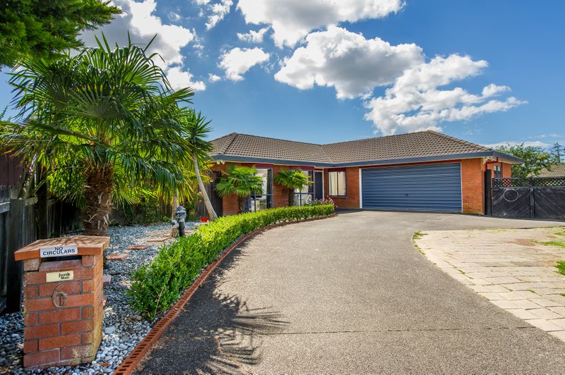 6 Ifield Court, Burswood, Auckland - Carousel 1