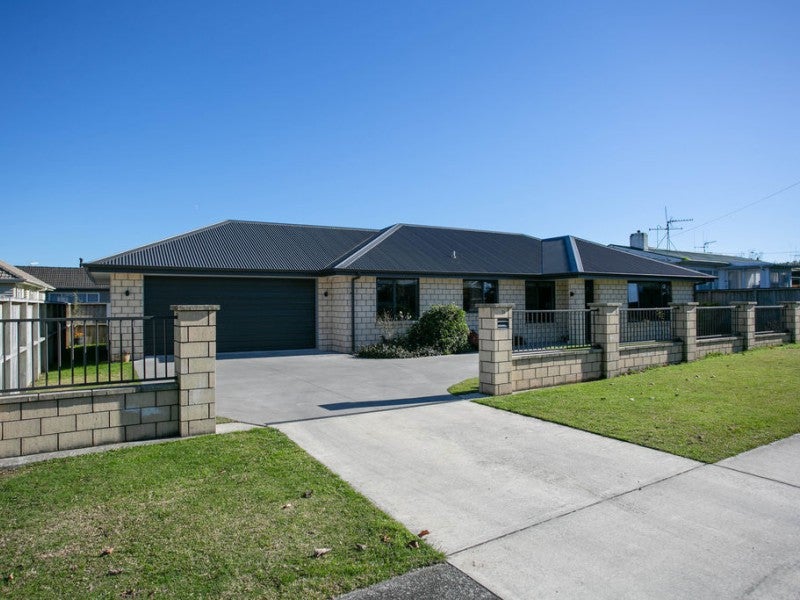2A Richmond Street, Cambridge, Waipa - Carousel 1
