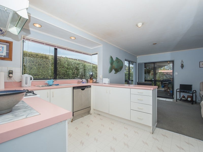 14 Cromwell Drive, Fitzroy, Hamilton - Carousel 2