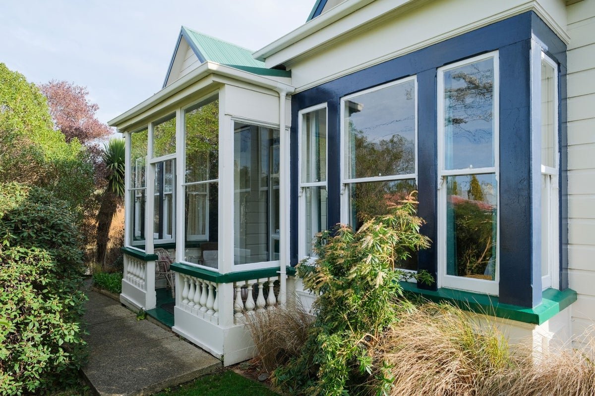 26 Neidpath Road, Mornington, Dunedin - Carousel 1
