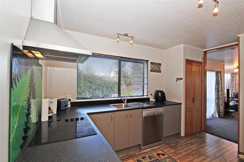 29B Arrow Street, Wakefield - Carousel 1
