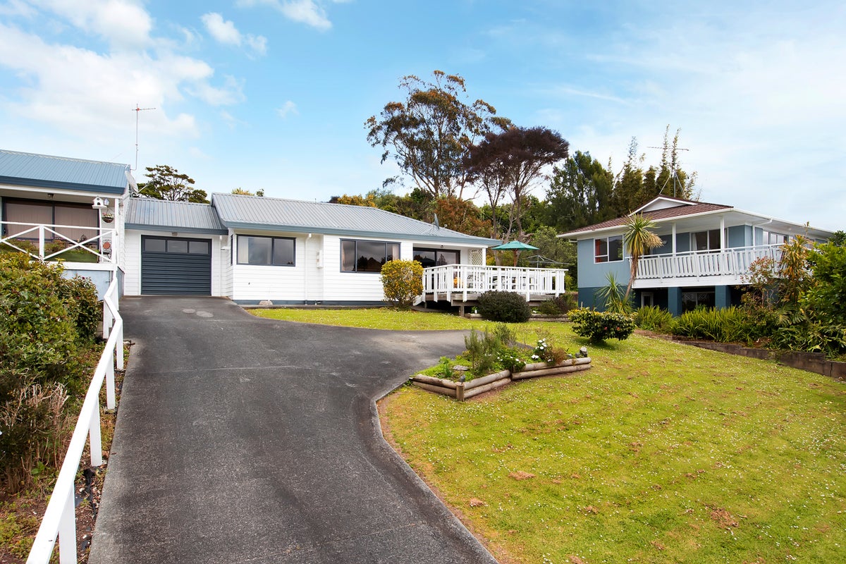 2/4 Wi Apo Place, Wellsford, Auckland - Carousel 15