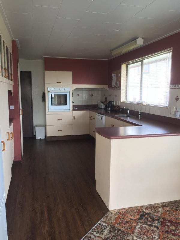 67 Wakefield Street, Westport, Westport - Carousel 2