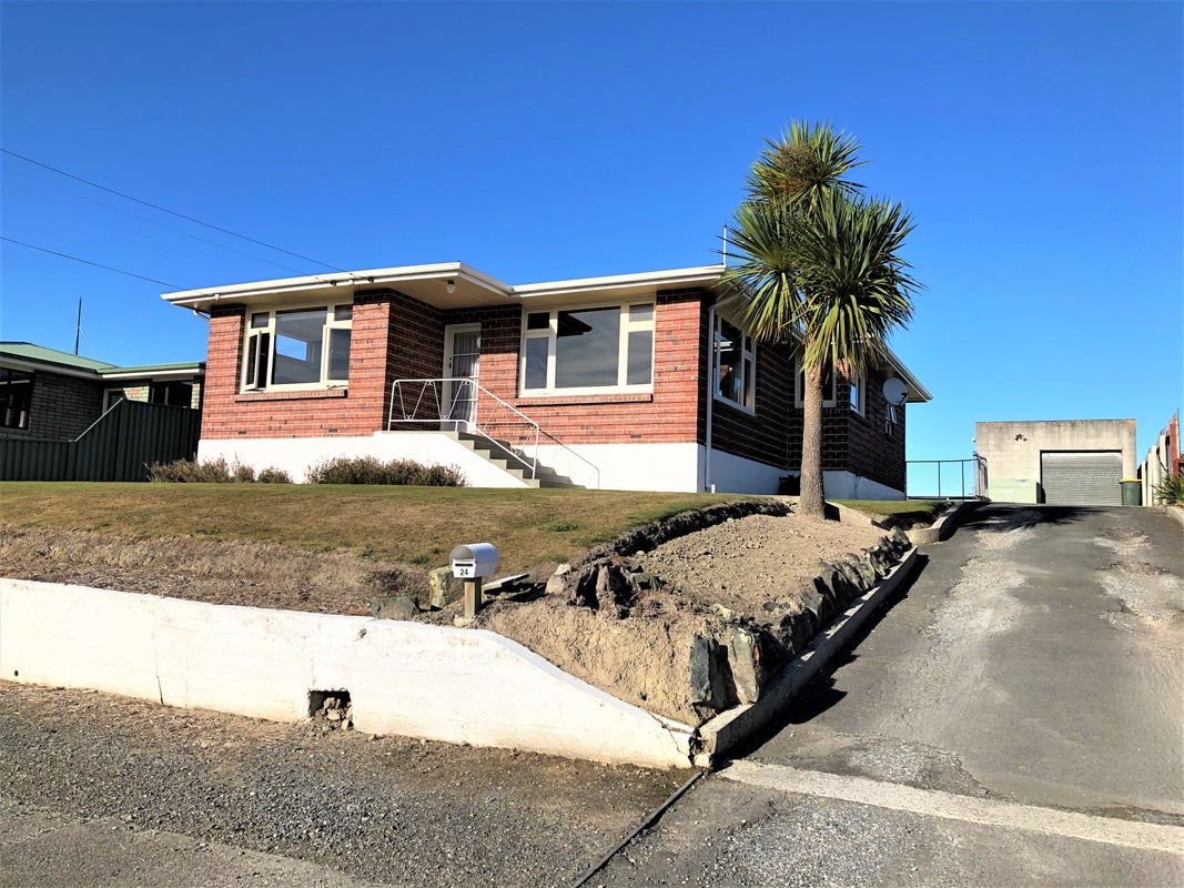 24 Wilson Road, Balclutha - Carousel 1