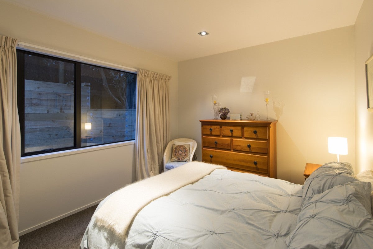 2/42 Fancourt Street, Meadowbank, Auckland - Carousel 21