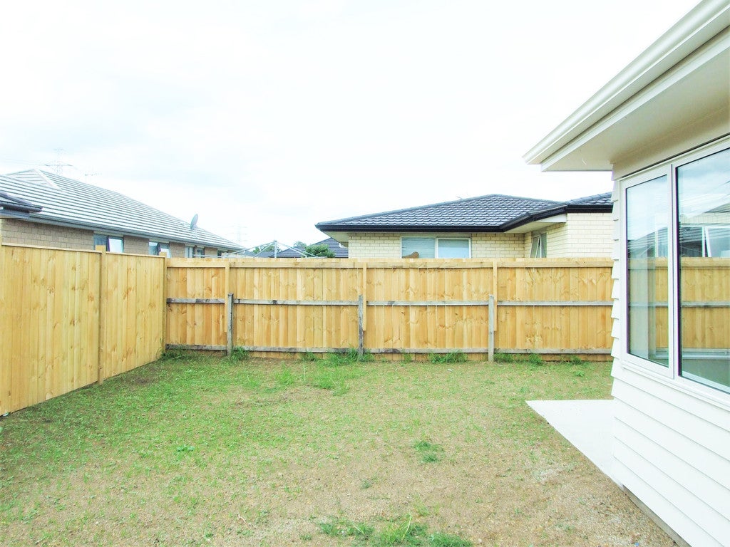 25 Gum Spear Road, Takanini, Auckland - Carousel 7