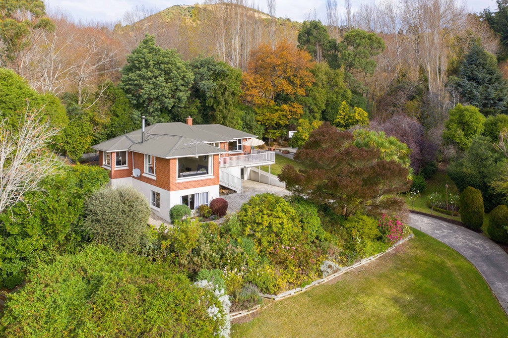 96 Morris Road, Kinmont Park, Mosgiel - Carousel 1