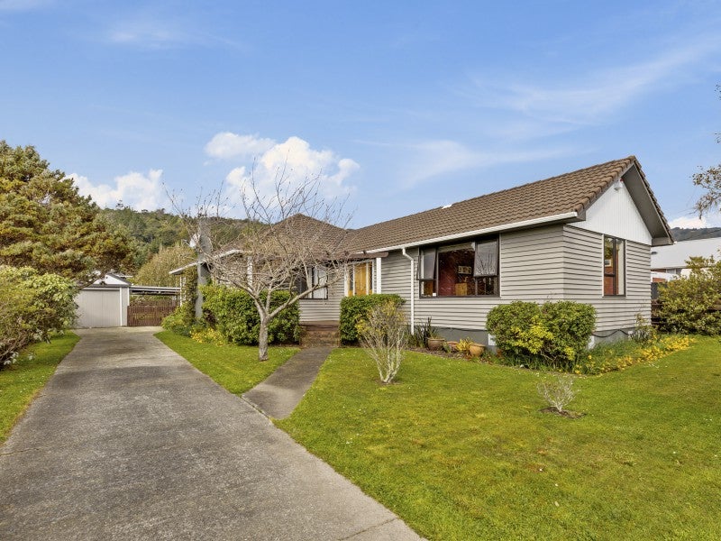 279 Stokes Valley Road, Stokes Valley, Lower Hutt - Carousel 19