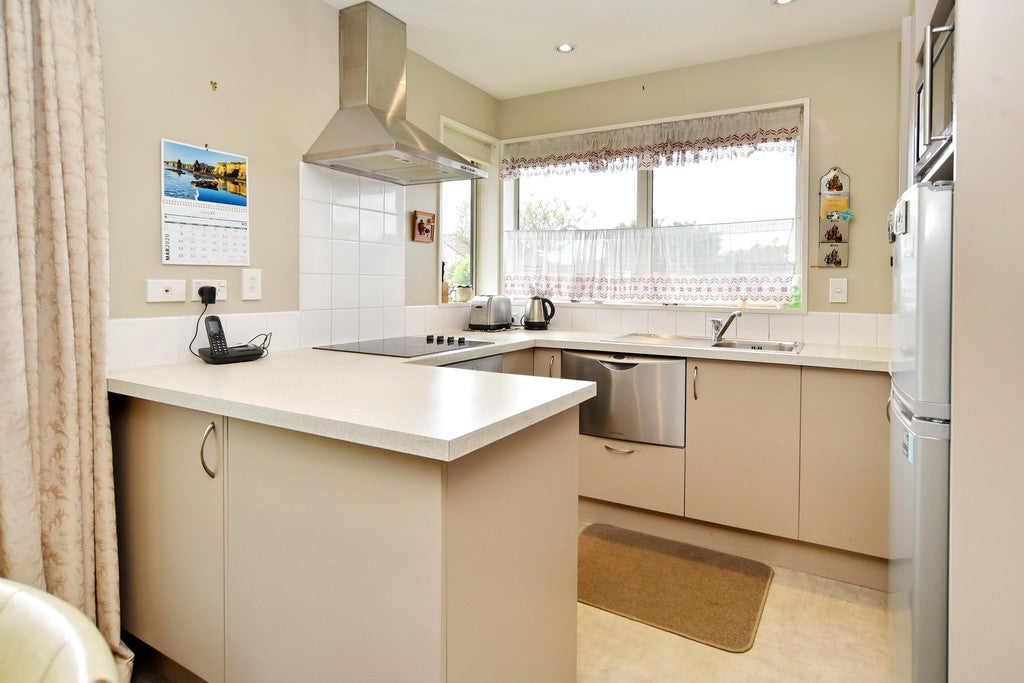 5 Munro Street, Redwood, Christchurch - Carousel 2