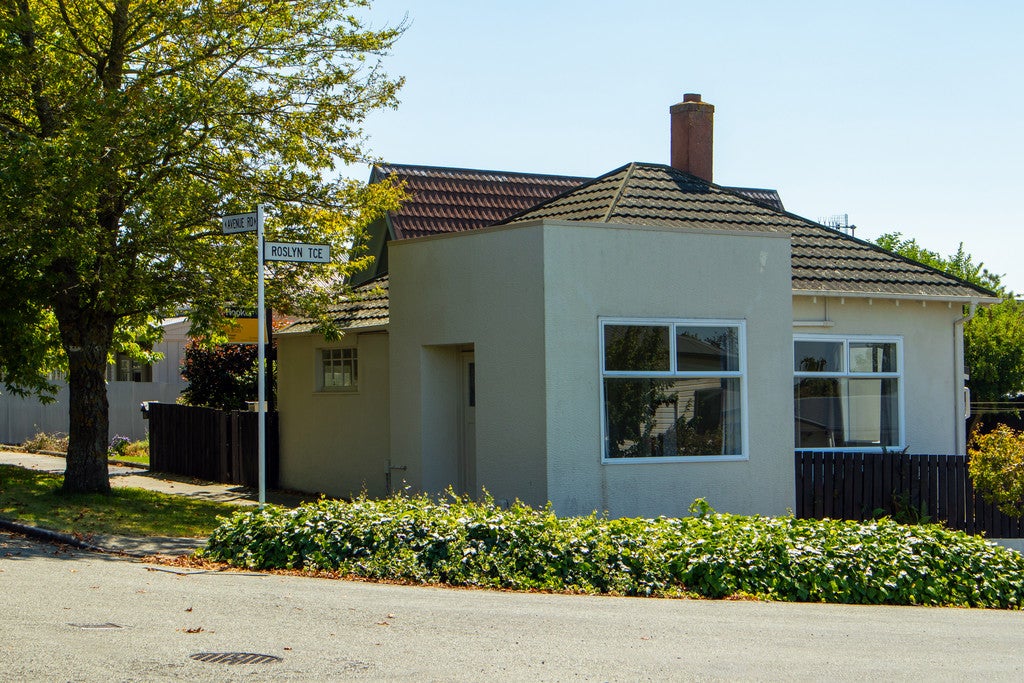 83 Avenue Road, West End, Timaru - Carousel 2